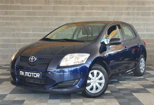 Toyota 1.4 ESSENCE 97CV /  13.000 KM  / FULL CARNET
