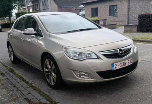 Opel 1.7 CDTI 110  Cosmo NAVI CUIR   NIET START