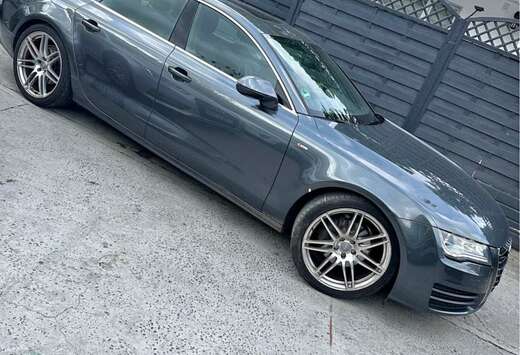 Audi 2.8i V6 FSI Quattro S tronic