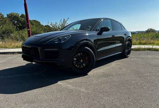 Porsche 4.0 Bi-Turbo V8 GTS Tiptronic