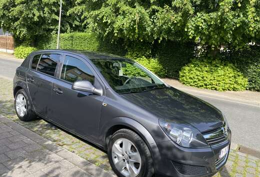 Opel 1.6 Selection