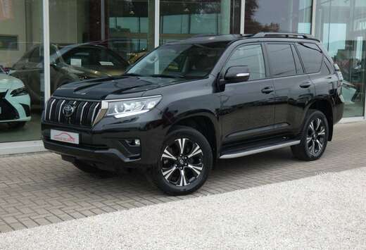 Toyota Automaat *Black Premium* +Leder +Luchtvering + ...