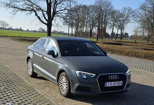 Audi A3 Sportback 1.6 TDi Business Edition S tronic