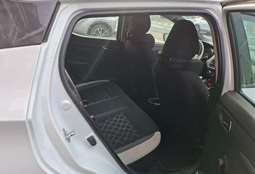 Nissan Micra 1.0i IG Acenta (EU6.2)