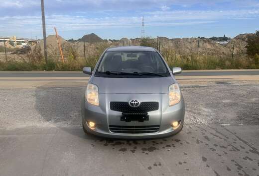 Toyota 1.3 VVT-i Luna Pack ONLY EXPORT