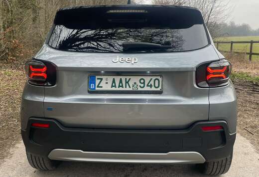 Jeep e-Avenger 51 kWh Summit neuve 10 km Prix tvac