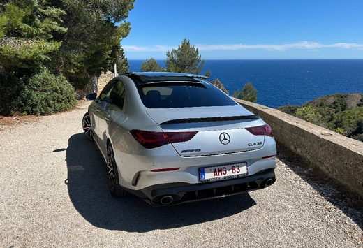 Mercedes-Benz CLA35 AMG 4Matic