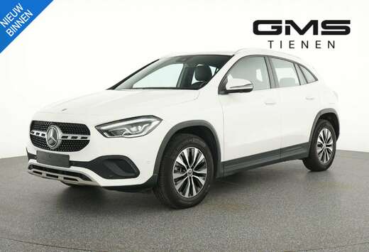 Mercedes-Benz e off-road vehicle 250 e Style