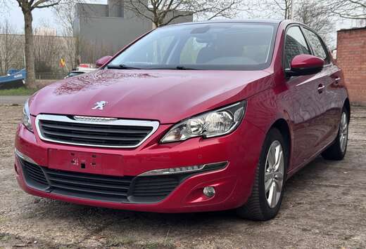 Peugeot 1.2 PureTech Style STT