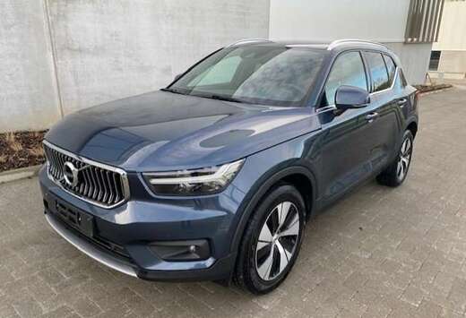 Volvo XC40 T5 Recharge Momentum