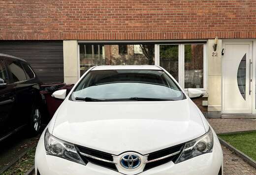 Toyota 1.8 VVT-i Hybrid Automatik Executive