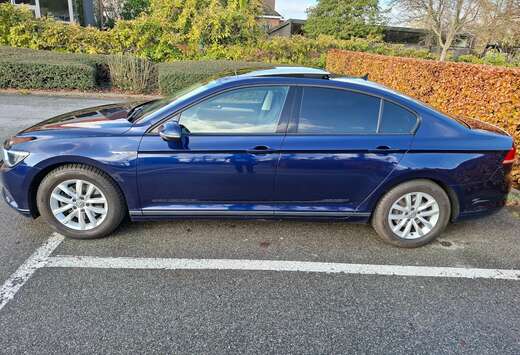 Volkswagen Passat 1.6TDI, camera de recul, toit ouvra ...