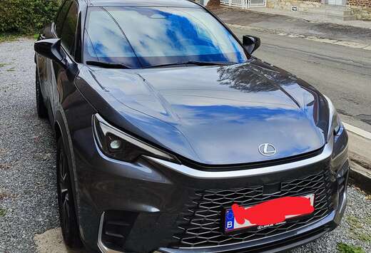 Lexus LBX 1.5i FWD Emotion Emotion