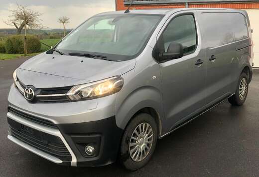 Toyota 2.0 D-4D Long Comfort S/S (6.2)