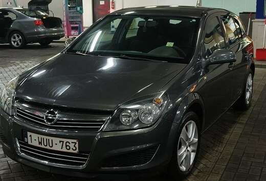 Opel 1.6 Selection