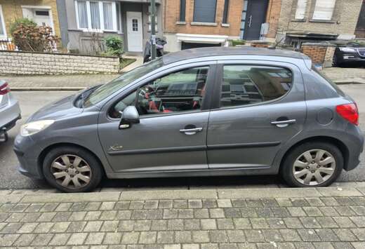 Peugeot 1.4i X-Line