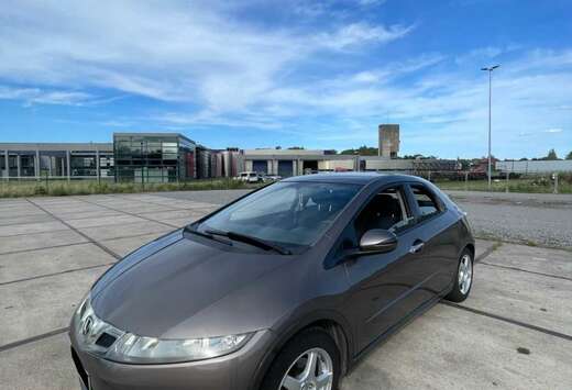 Honda Civic VIII 1.4 i-VTEC Comfort 100 Cv Boite 6 Vi ...