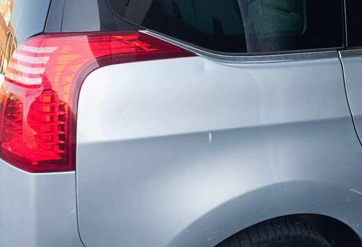 Peugeot 1.6 HDi 110ch FAP BMP6 BLUE LION Business Pac ...