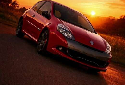 Renault 2.0i 16v Sport pack luxe