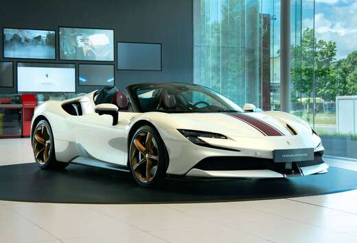 Ferrari SF90 Spider PHEV 4.0 Turbo V8 F1