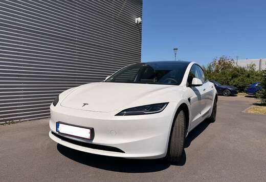 Tesla Model 3 Premium Grande Autonomie, Propulsion