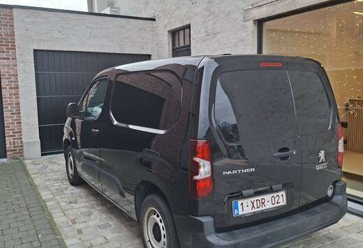 Peugeot 1.2 Puretech 110 L1 S&S Premium lichte vracht