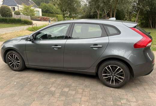 Volvo V40 T2 black edition benzine 77000KM