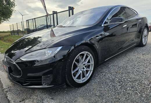 Tesla Model S 70 kWh Dual Motor