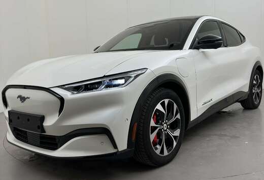 Ford Mustang Mach-E AWD PREMIUM