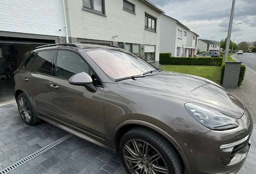 Porsche GTS Sportdesign - PHEV - 3.0 V6