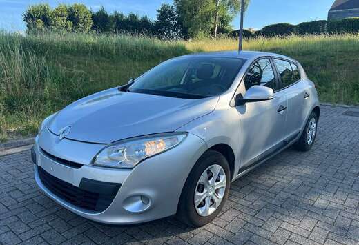 Renault 1.6i Authentique