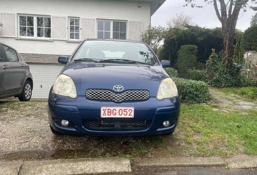 Toyota Yaris 1.3i VVT-i 16v Linea Sol