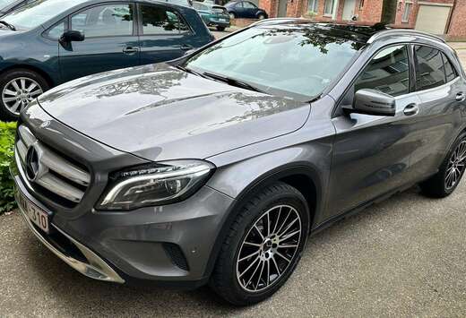 Mercedes-Benz GLA 220 d 4-Matic