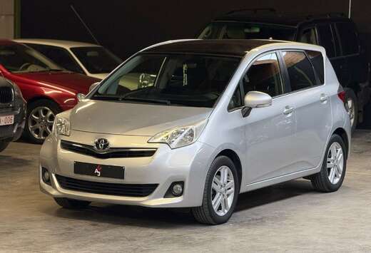 Toyota 1.33 VVT-i Multidrive S Club // Automaat