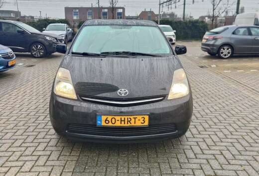 Toyota Business Nieuwe banden, olie, filters, bougies ...