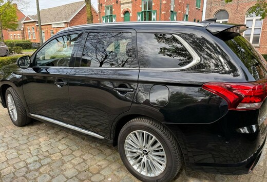 Mitsubishi Outlander 12-2020, PHEV, 102000km,