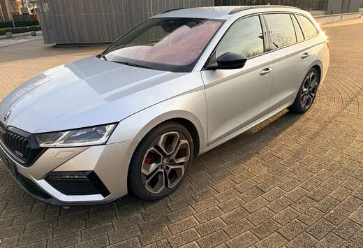 Skoda RS TDI/ DSG/ALCANT/HUD/360/TVA/ EXPORT