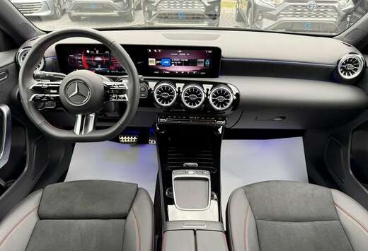 Mercedes-Benz A 200 AMG Line AMG Line