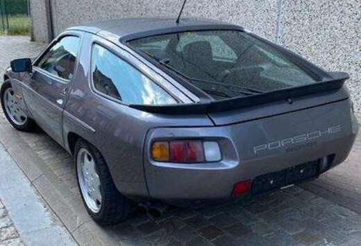Porsche 928 S