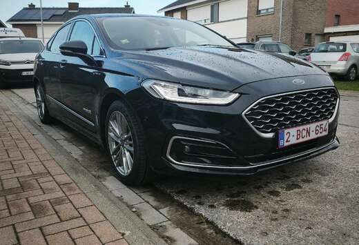 Ford Vignale 2.0 HEV