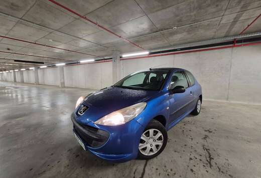 Peugeot 206  1.1i Trendy