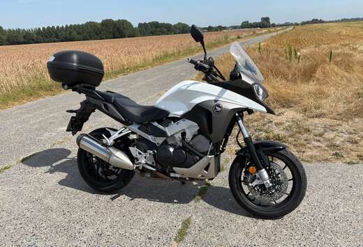 Honda VFR800X CrossRunner