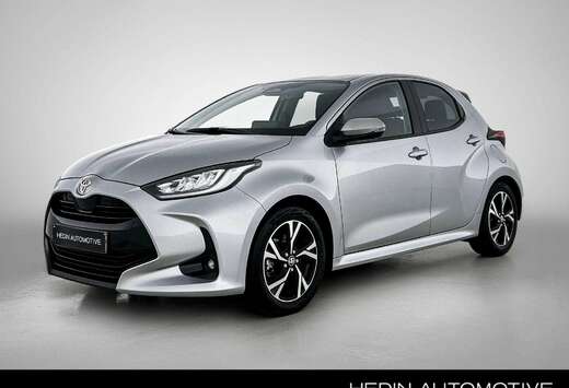 Toyota 1.5 VVT-i Hybrid Iconic e-CVT | Achteruitrijca ...