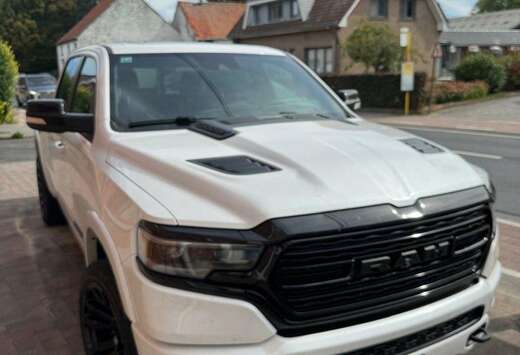 Dodge Dodge Ram 5.7 HEMI 1500 limited. (essence+gaz)