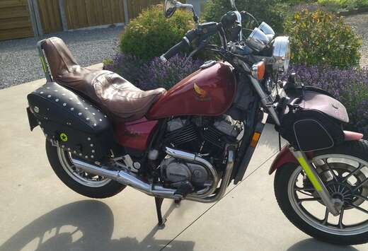 Honda chadow vt 500