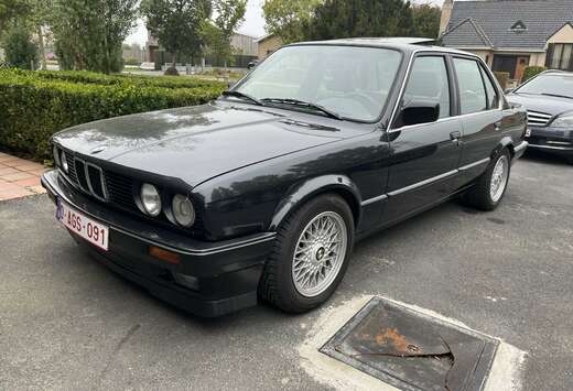 BMW 320i