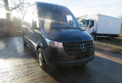 Mercedes-Benz 311CDi - FWD - A2H2