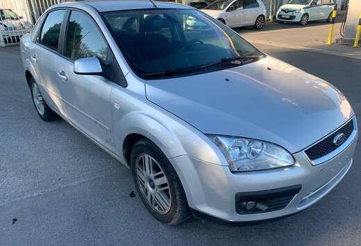 Ford Focus 1.6i 16v Ghia