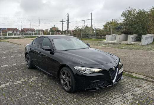 Alfa Romeo Giulia 2.0 Turbo 16V AT8 Super