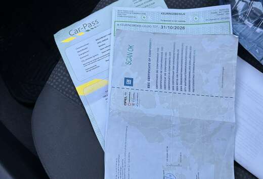 Opel sedan 2.0 benzine